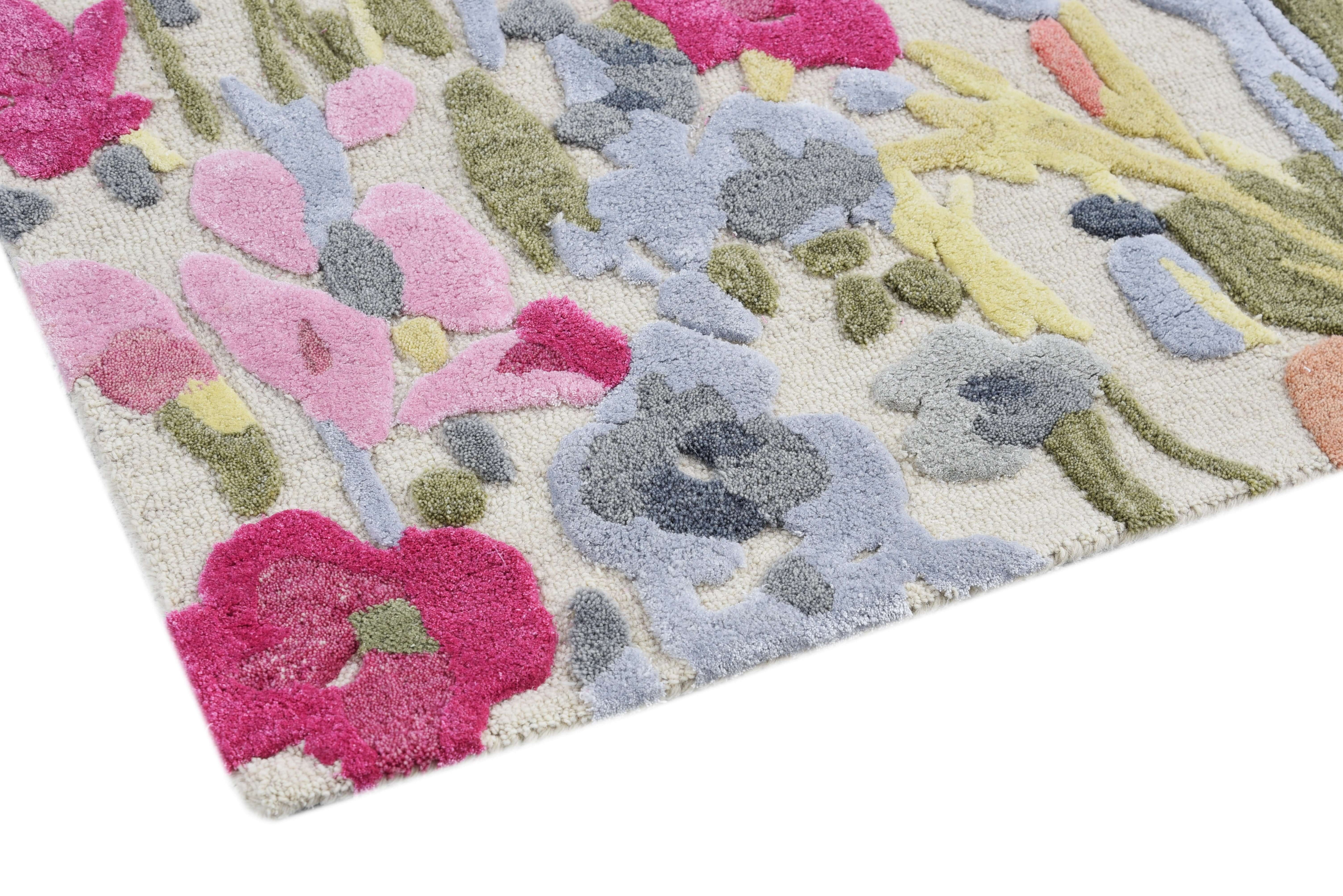 Azraah Floral Area Rug