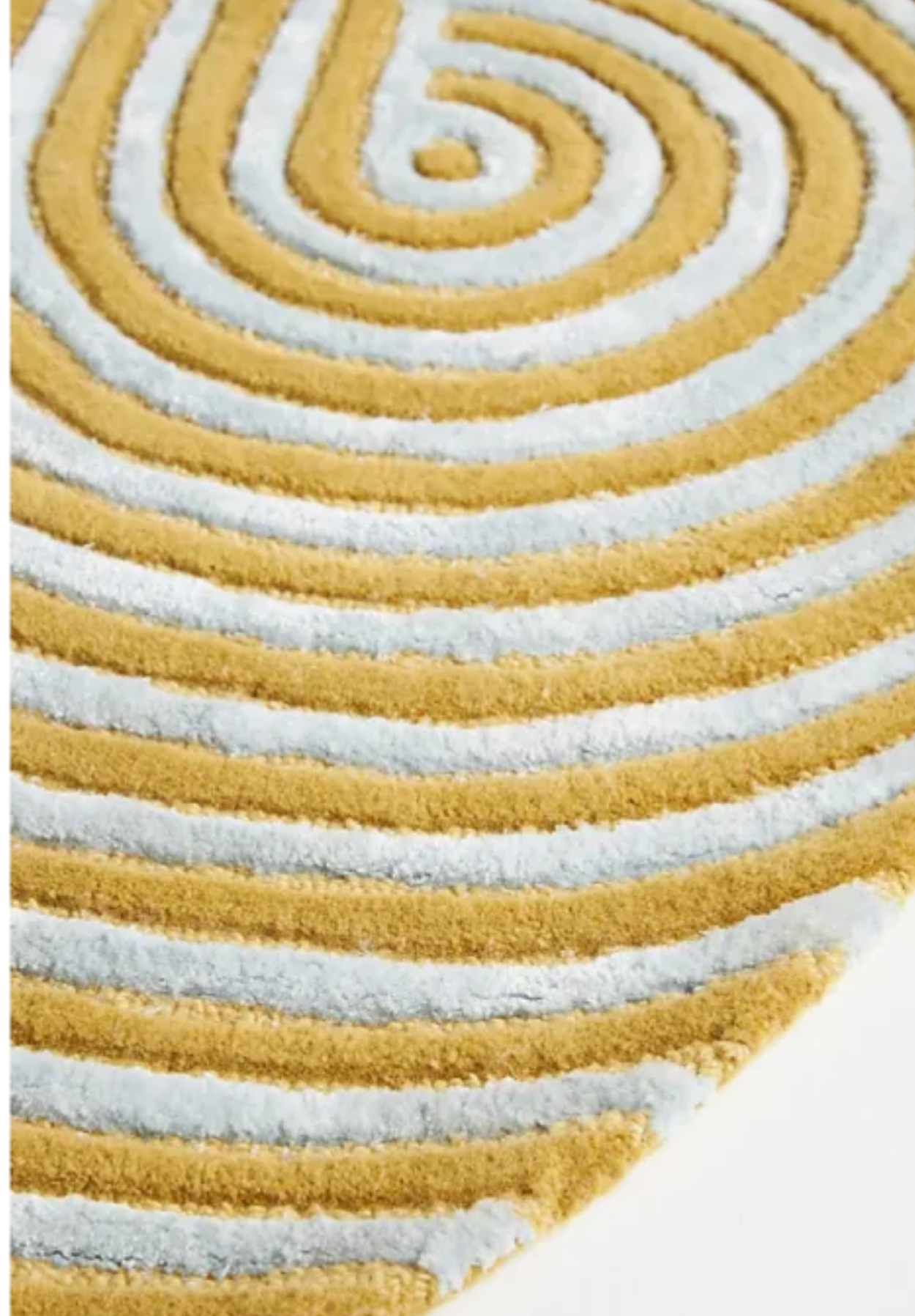 Radiance Tufted Rug: Yellow & White Harmony