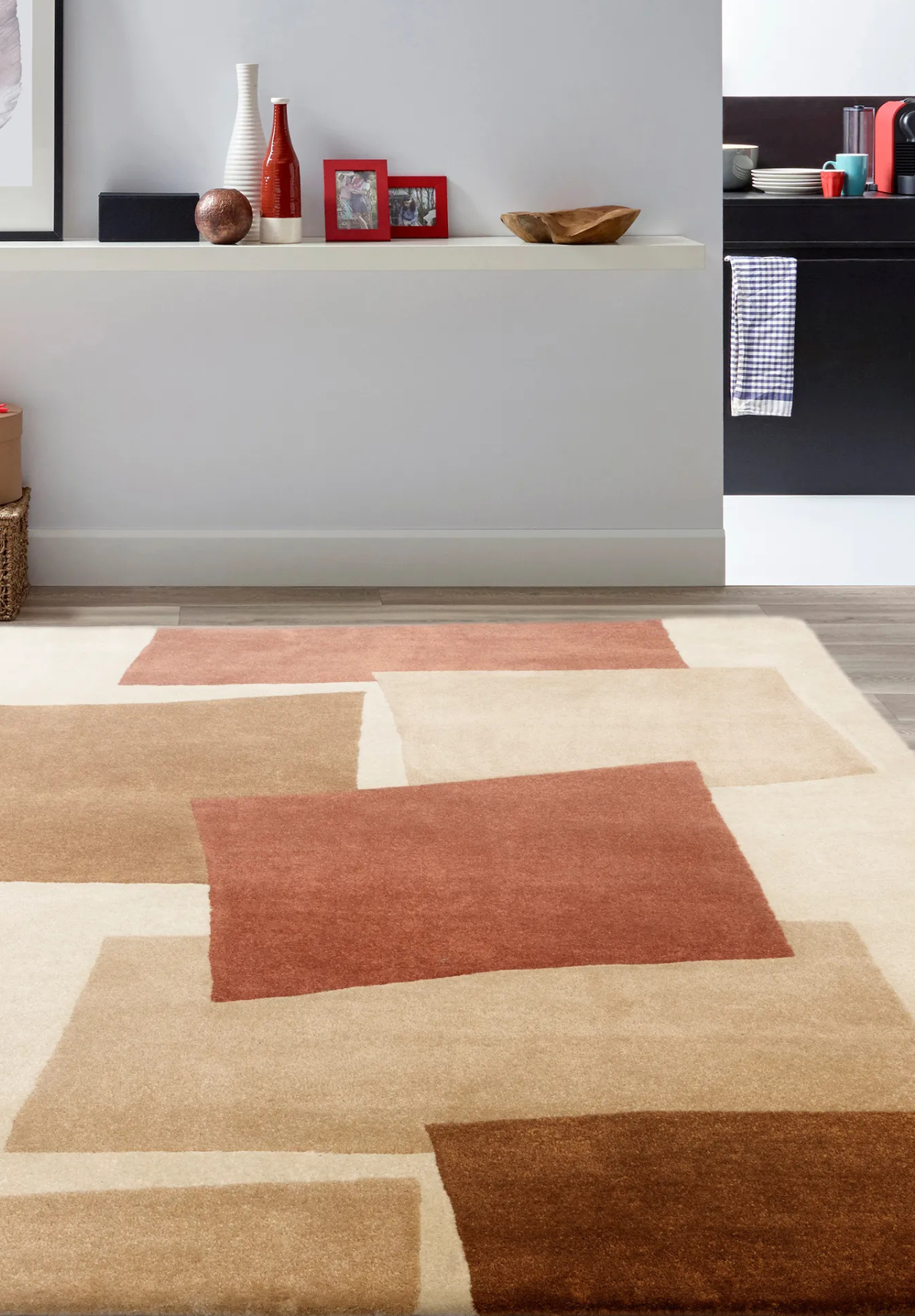 Crimson Prism Hand-Tufted Rug: Eco-Friendly Sophistication