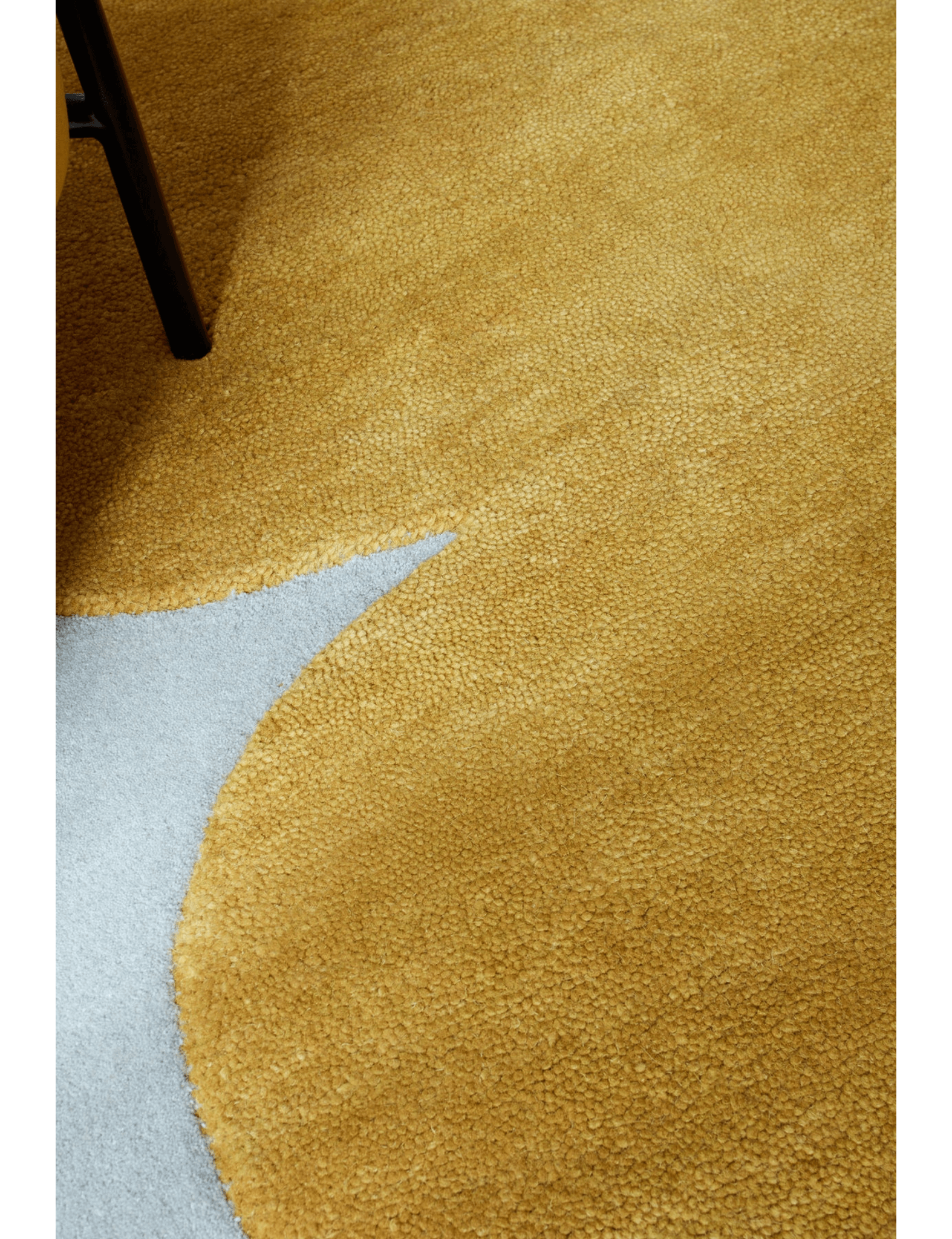 Arkana Modern Shape Rug
