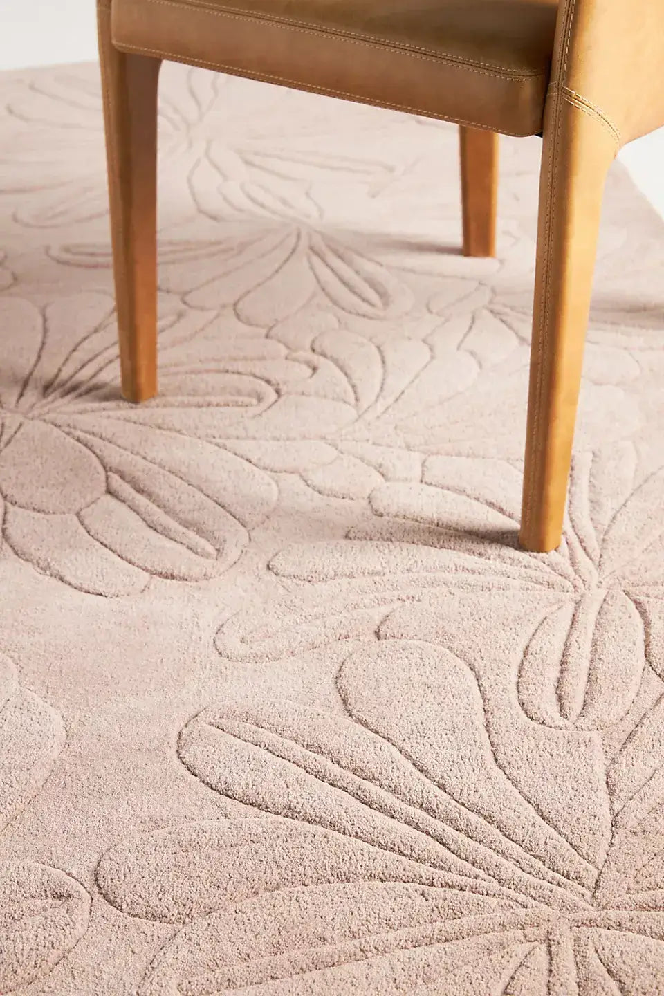 MAUVE Hand-Tufted Sculpted Daisy Rug