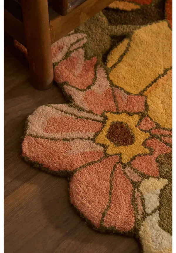 Bloomfield Hand-Tufted Floral Rug