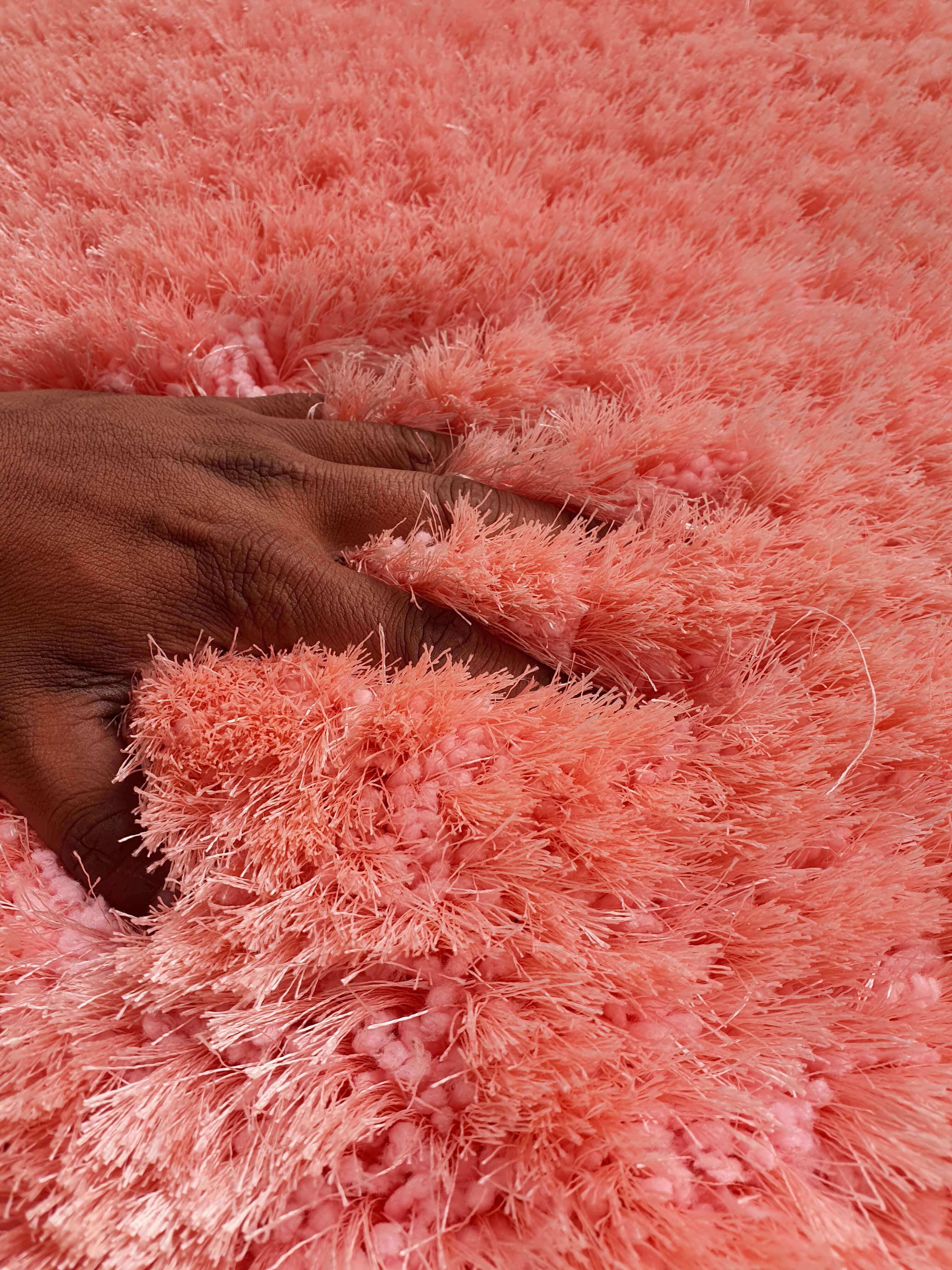 Luxurious PINK Shaggy Rugs for Home Decor