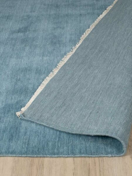 Serene SKY BLUE Hand Loom Rugs – Artisan Craftsmanship