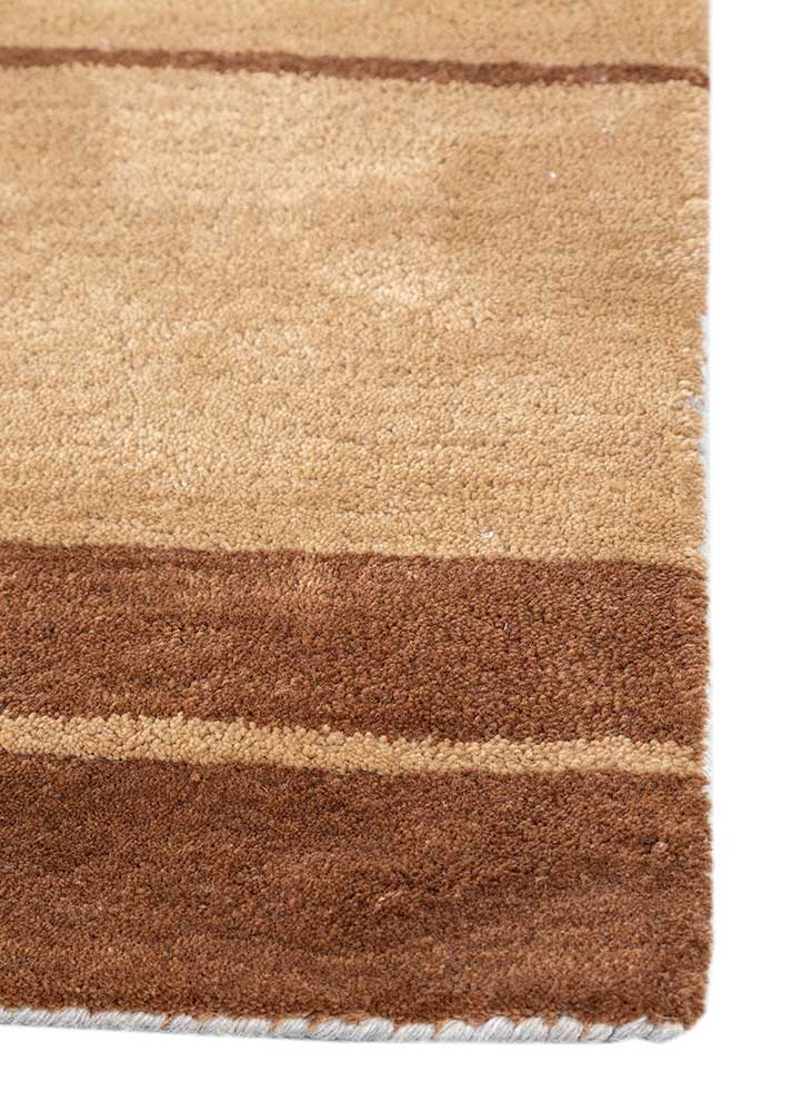 Varune ashwood/light peach hand tufted Rug