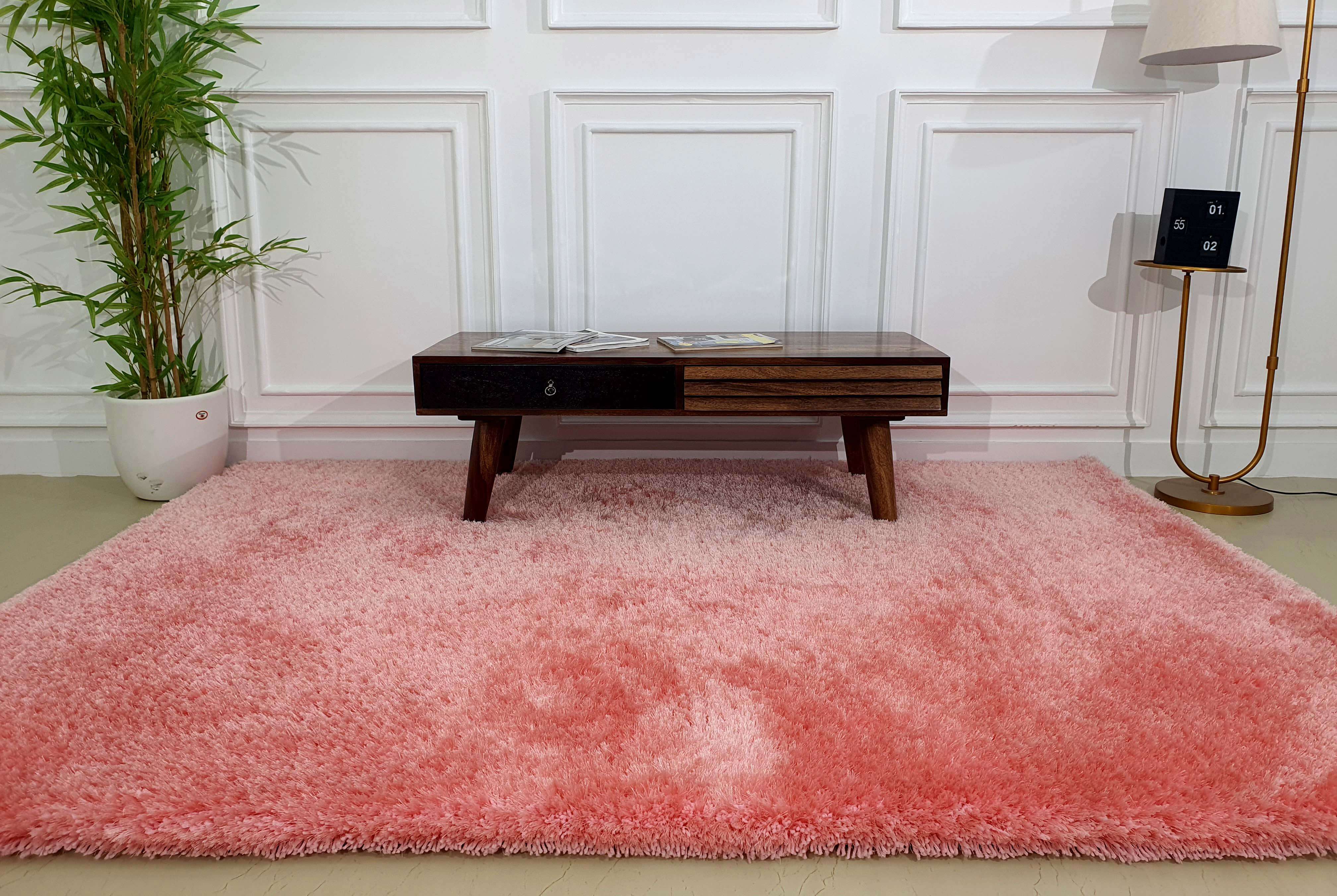 Luxurious PINK Shaggy Rugs for Home Decor