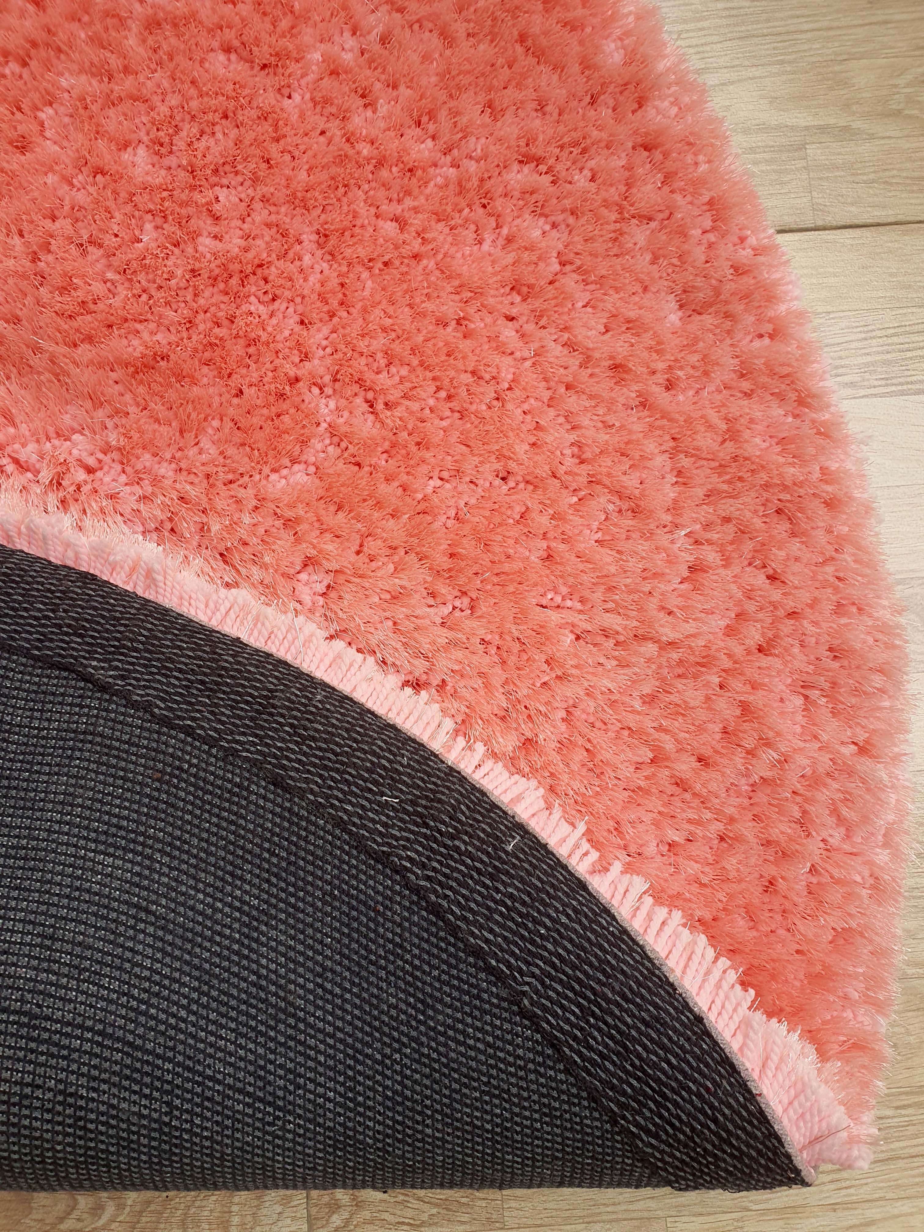 Luxurious PINK Shaggy Rugs for Home Decor