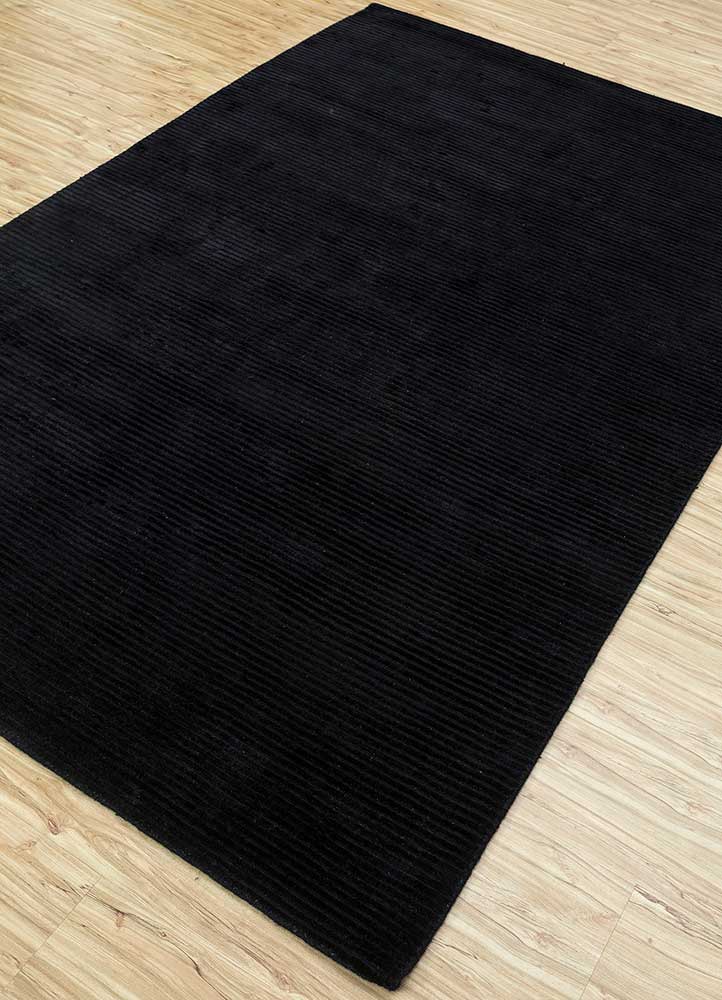 Sophisticated Ebony Hand Loom Rugs – Artisan Craftsmanship, Premium Materials, Timeless Elegance