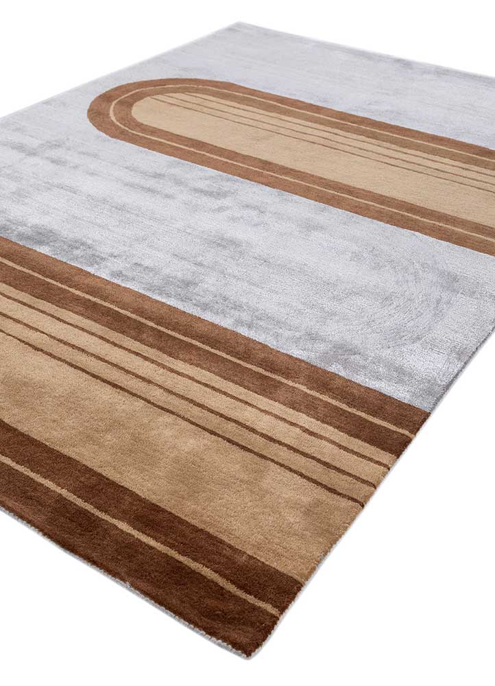 Varune ashwood/light peach hand tufted Rug