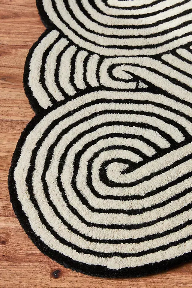 Hand-Tufted Black and White Shape Rug