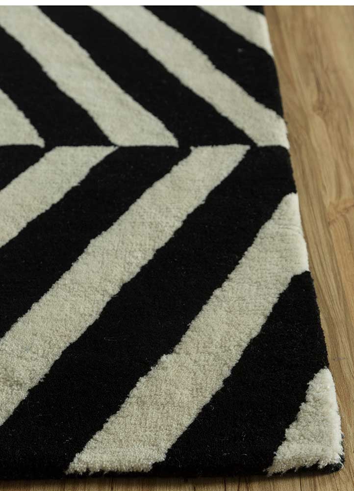 Ebony/Snow White Hand Tufted Rugs