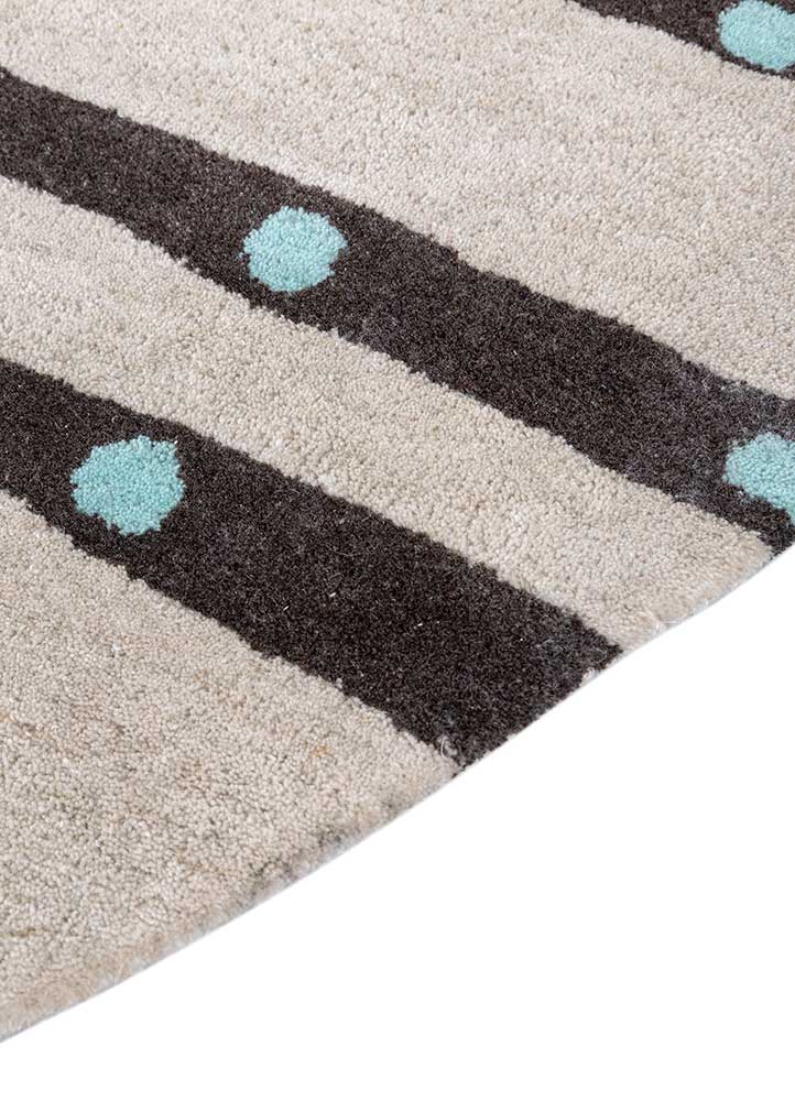 Classic Gray/Dark Brown Hand Tufted Rugs