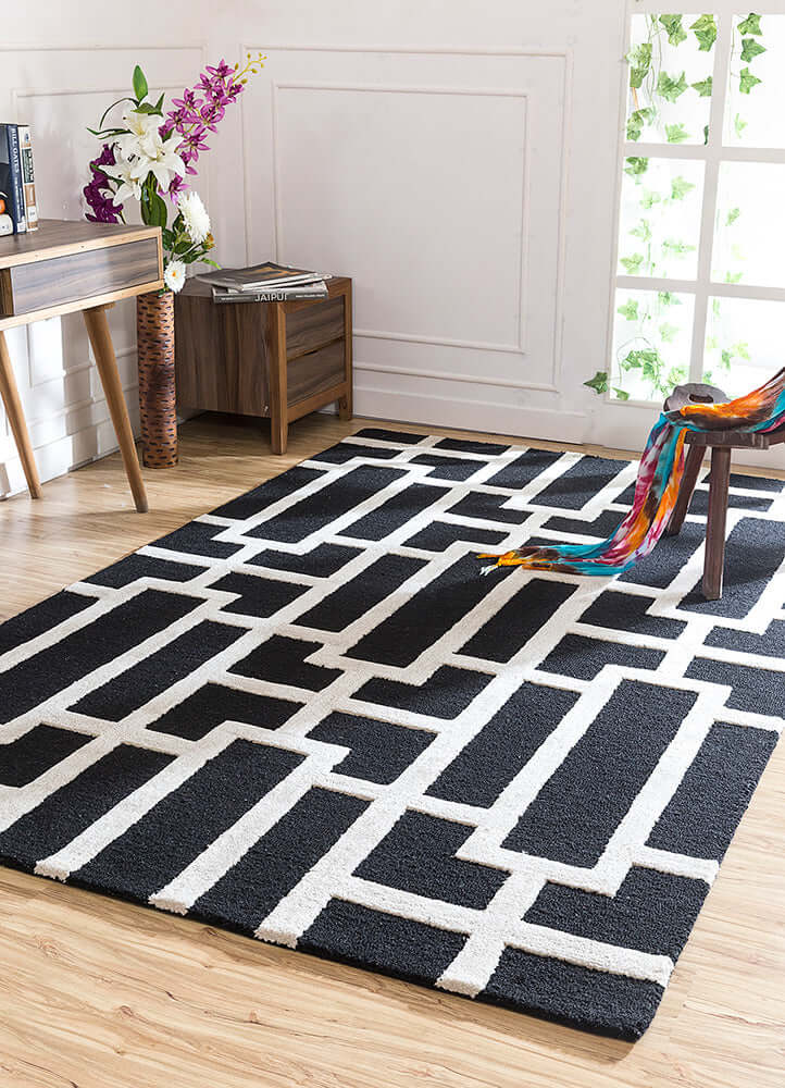 Ebony/White Hand Tufted Rugs - Elegance & Style