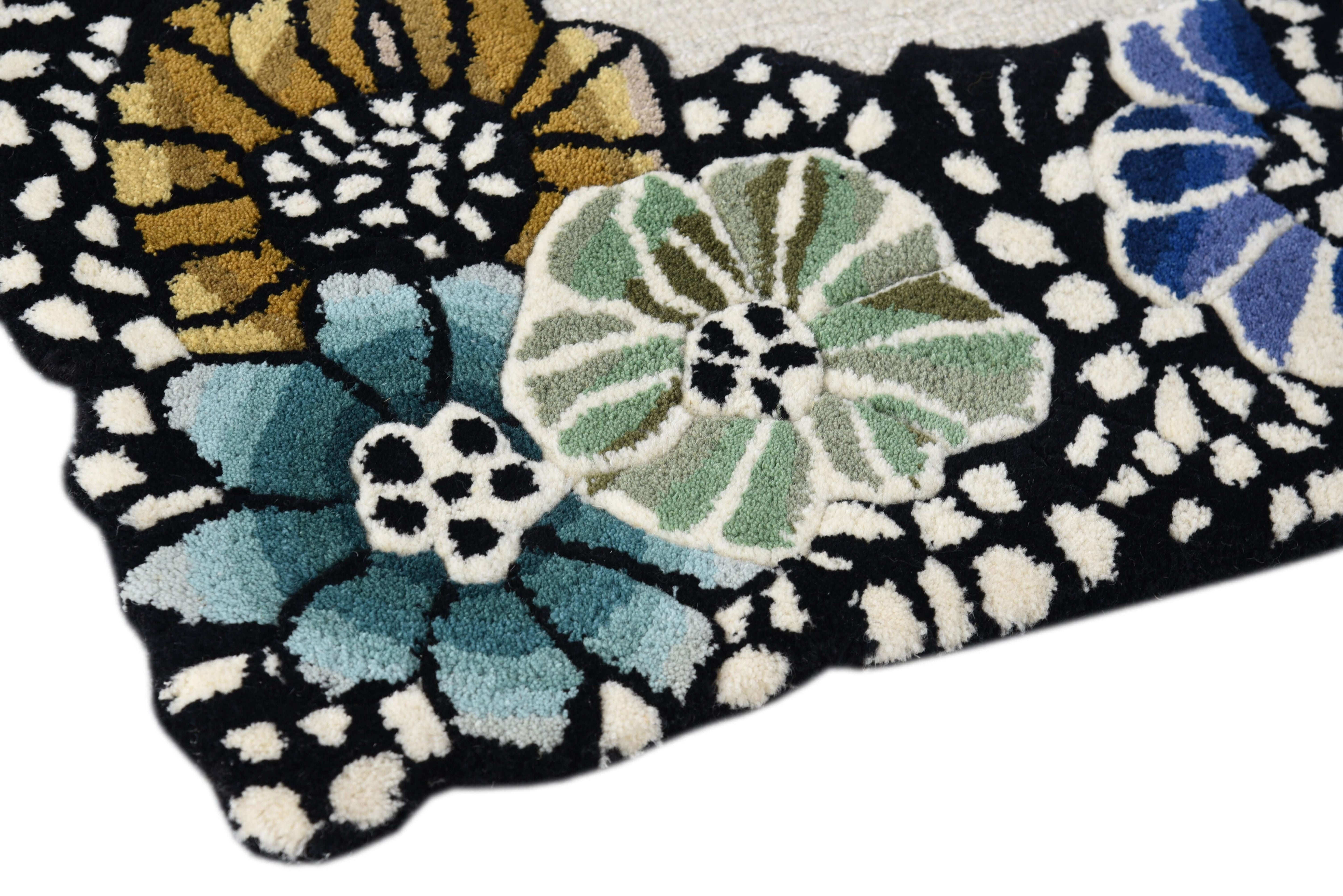 Elegant Floral Border Rugs - Enhance Your Home Aesthetics