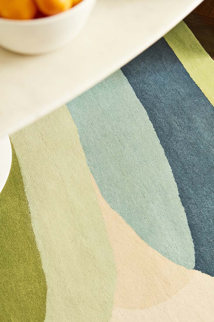 Harlequin Burst Hand-Tufted Rug: A Vibrant Touch of Modern Art