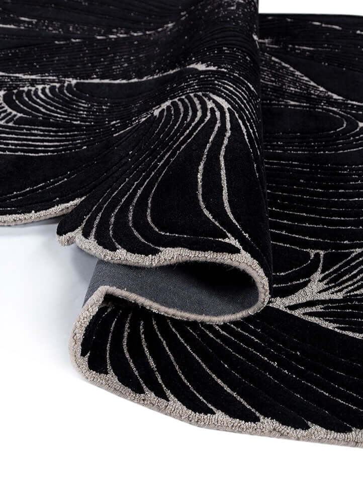 Noir Bloom Rug