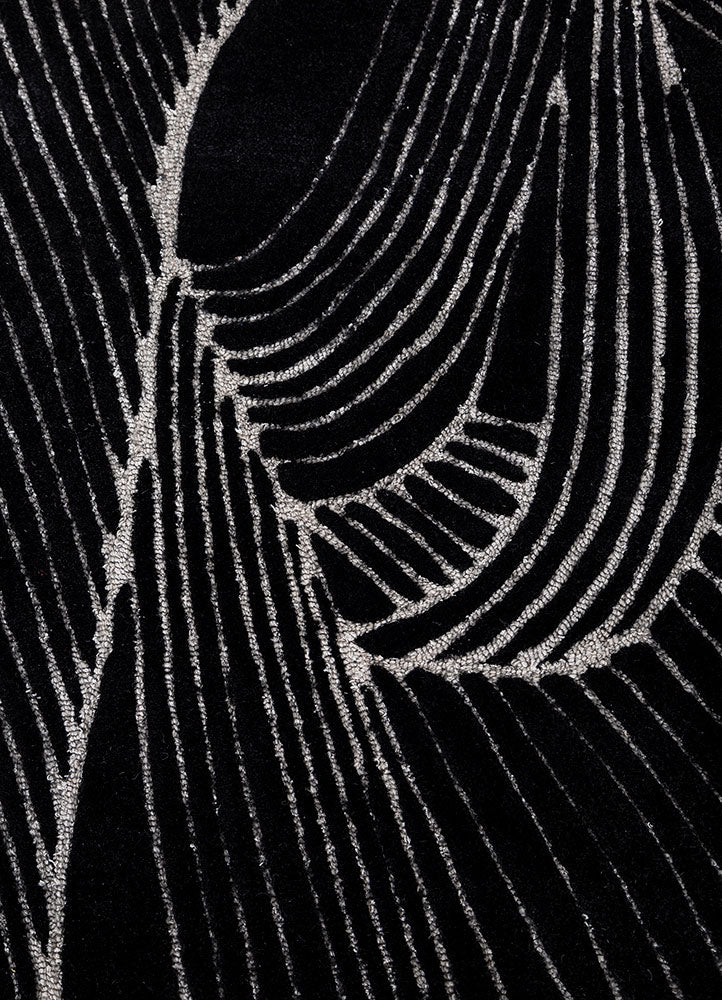 Noir Bloom Rug