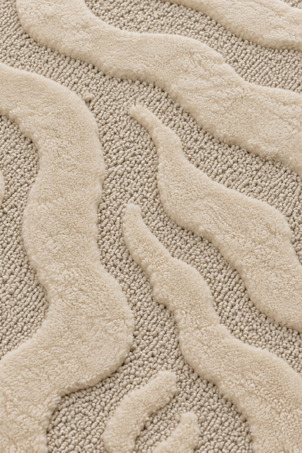 Moiré Essence Hand-Tufted Rug