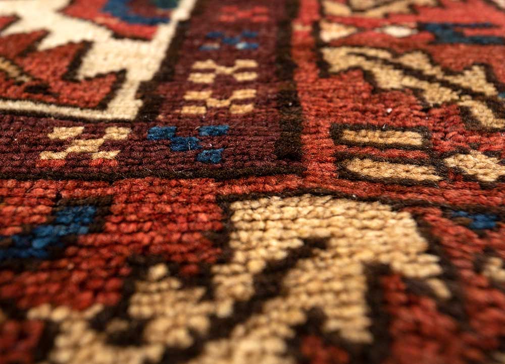 White/Red Ochre Moroccan Rugs