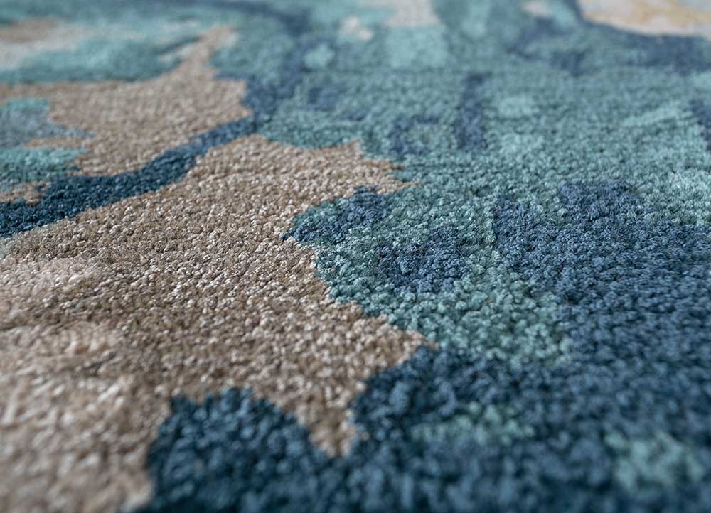 Antique White/Teal Blue Hand Tufted Rugs