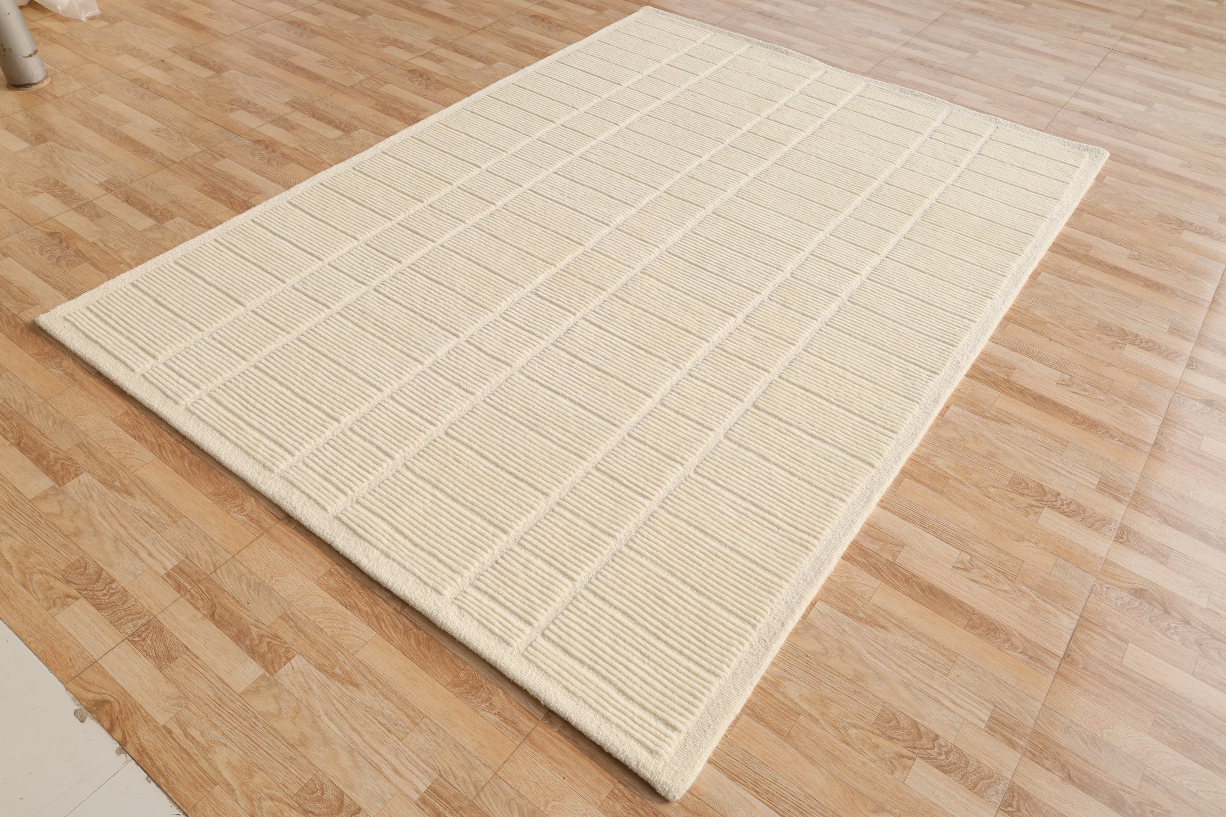 Geller Hand-Tufted Wool Rug